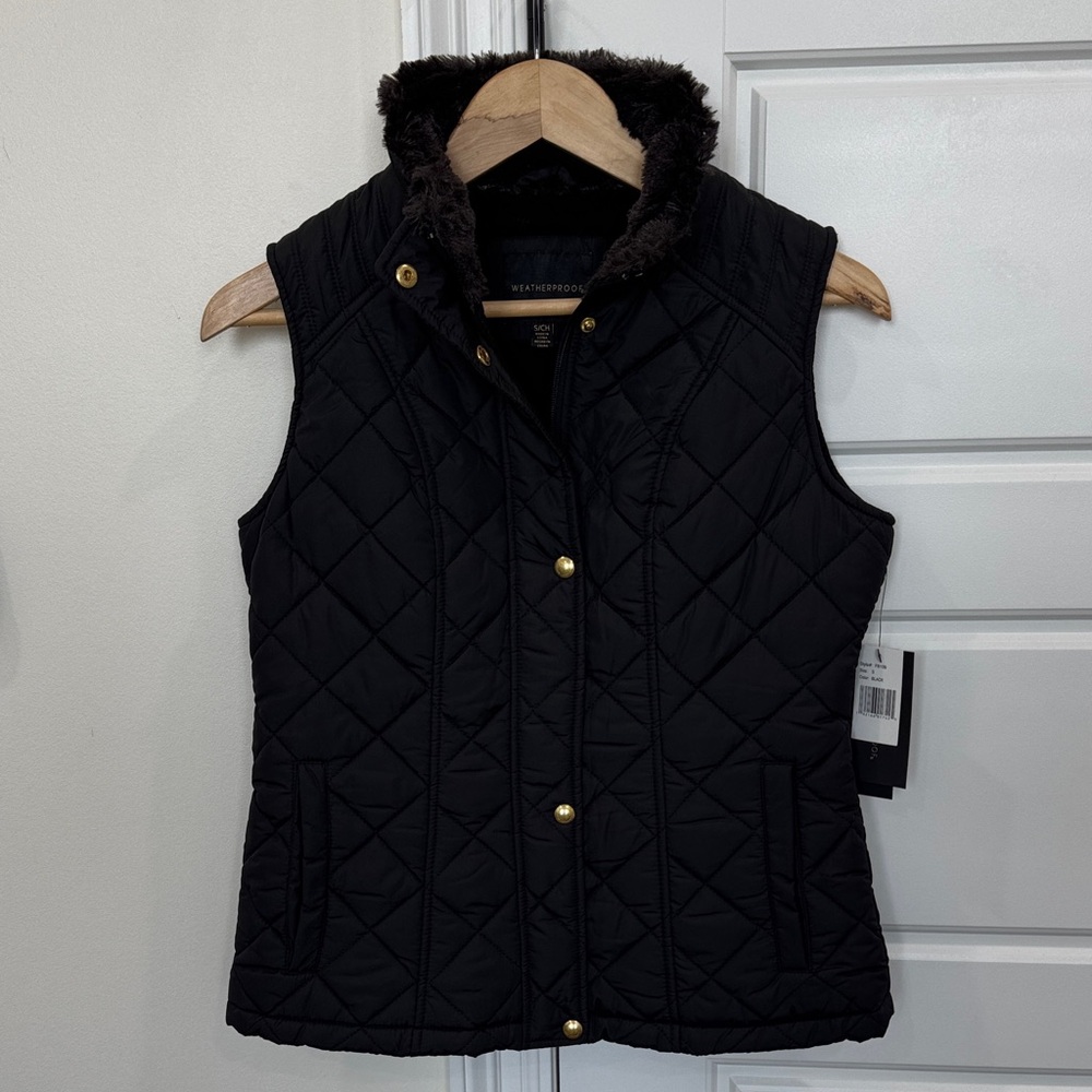 NEW Weatherproof Women’s Black Quilted Outerwear Vest Fur Lined Size Small